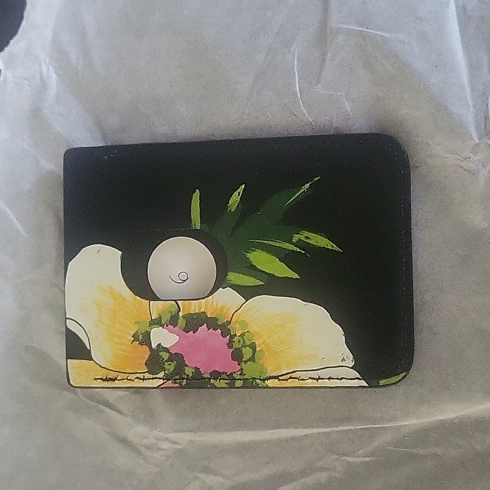Balenciaga magnetic flowered card holder authentic Unisex new design..Brand new - Picture 3 of 5